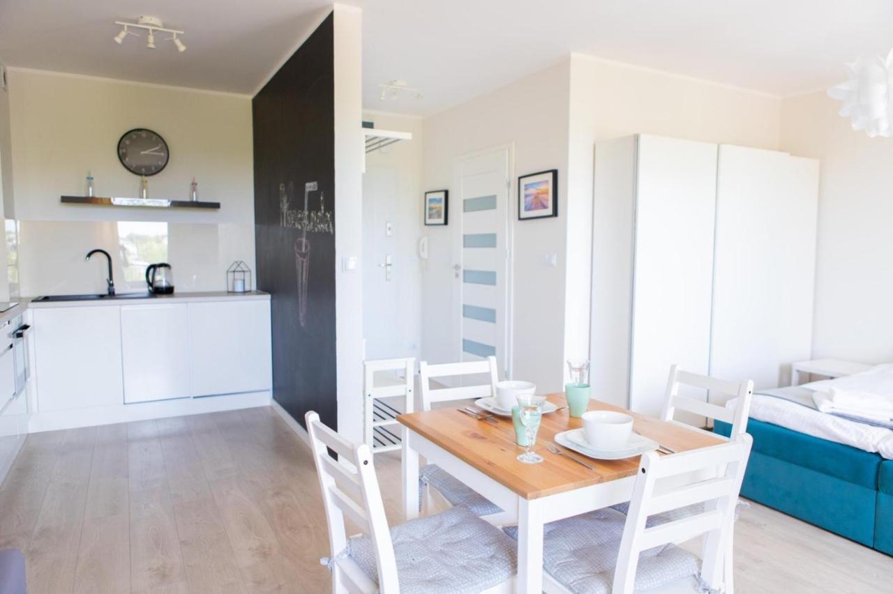 尤斯托尼莫斯基Apartament Sunset公寓 外观 照片