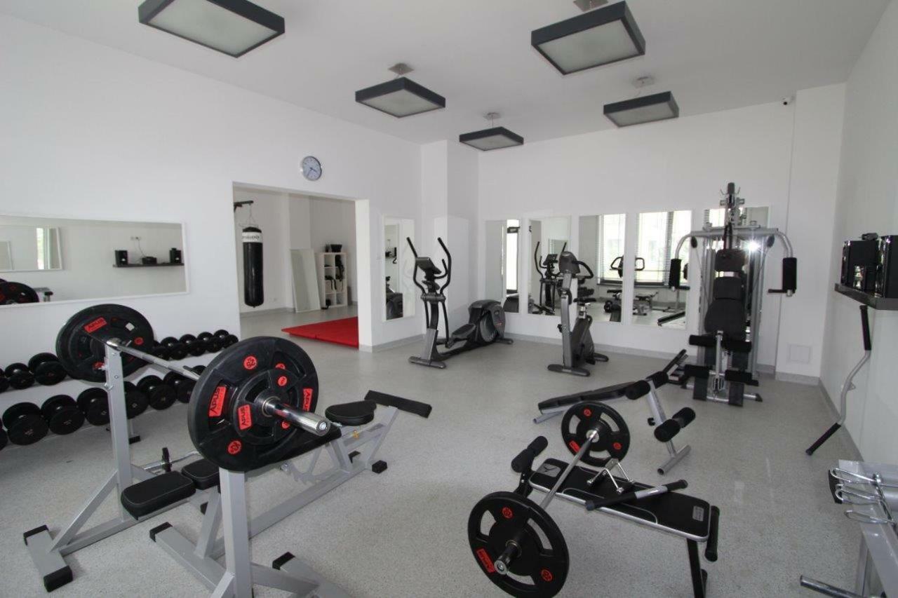尤斯托尼莫斯基Apartament Sunset公寓 外观 照片